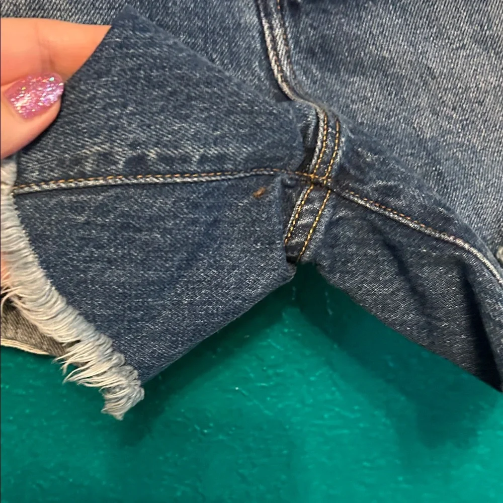 Good American Blue Distressed Jean Shorts - Picture 5 of 6